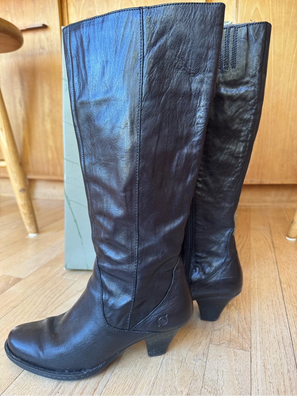 Born Black Leather Knee-High Heeled Boots with Side Zip - Picture 4 of 7